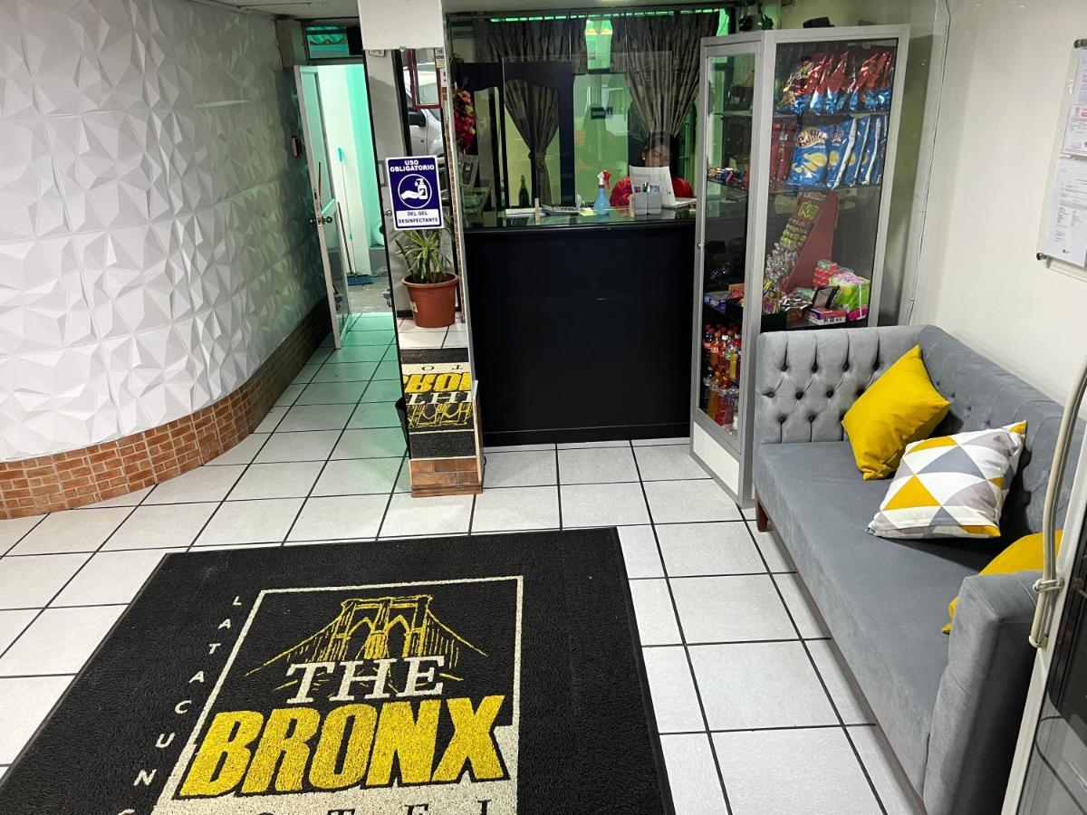 The Bronx Hotel Latacunga Eksteriør bilde